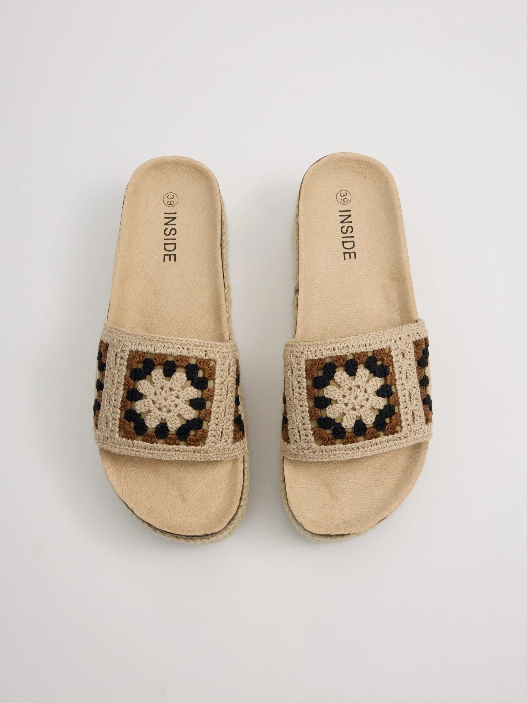 Jute sandals with crochet upper, 5 cm heel, bohemian style, ideal for summer looks inside
