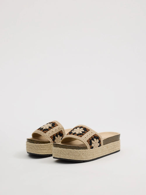 Jute sandals with crochet upper, 5 cm heel, bohemian style, ideal for summer looks inside
